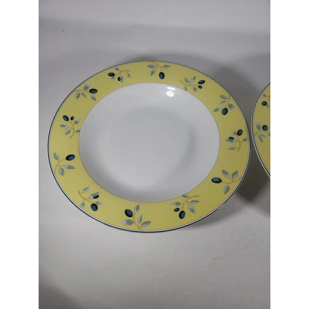 Royal Doulton LS 1030 Blueberry Yellow Rim Pasta Soup Bowl 8.25